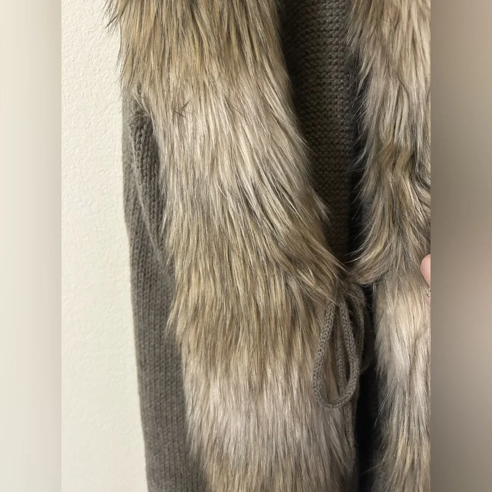 Steve Madden Lida Sweater Vest Faux Fun Brown Front Tie Knit Cardigan Size M/L - Picture 4 of 8